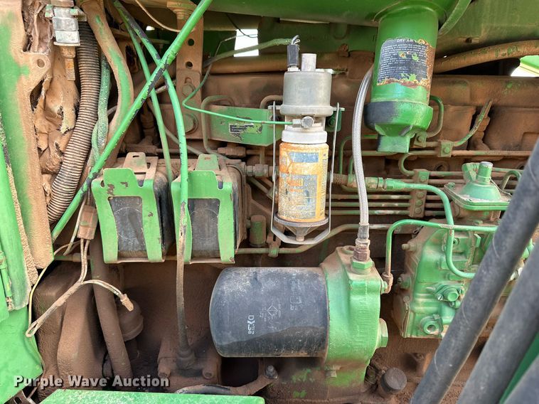 image for item EJ3443 1979 John Deere 4440 tractor