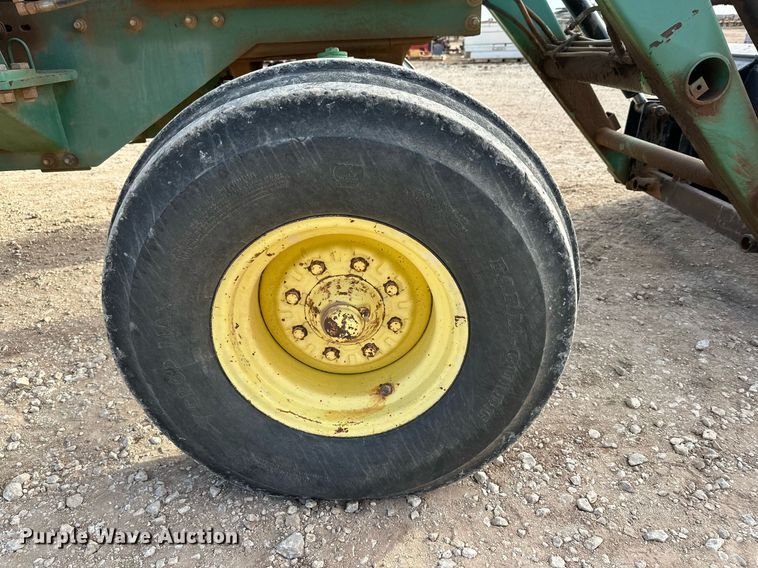 image for item EJ3443 1979 John Deere 4440 tractor