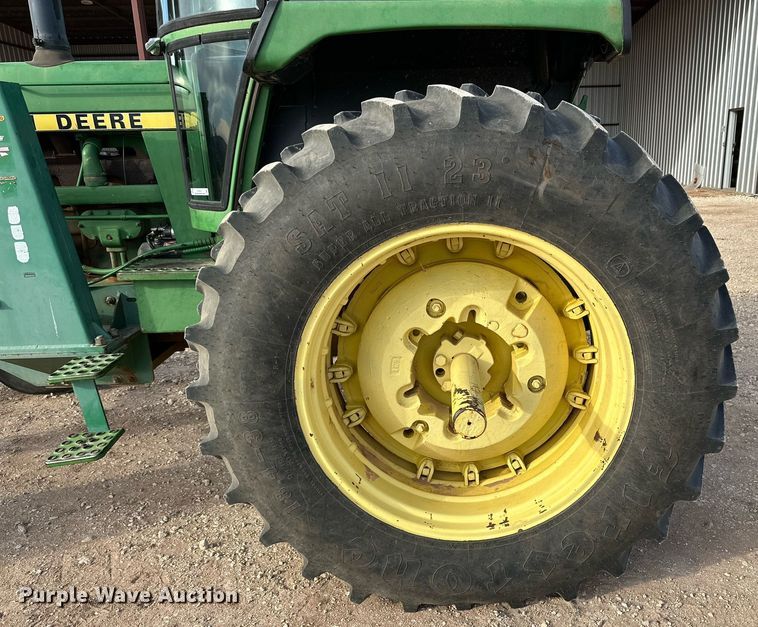 image for item EJ3443 1979 John Deere 4440 tractor