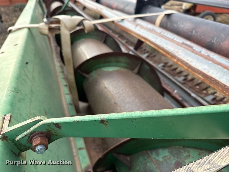 image for item EJ3447 John Deere 230 rigid head