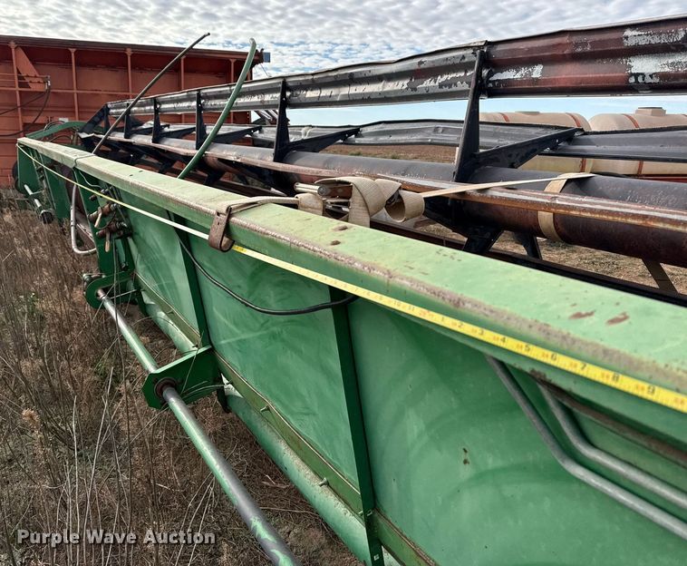 image for item EJ3447 John Deere 230 rigid head