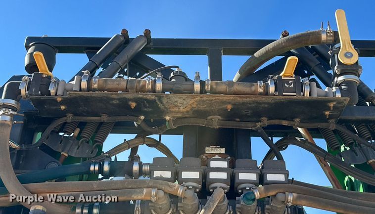 image for item EJ3450 2012 John Deere 4830 sprayer