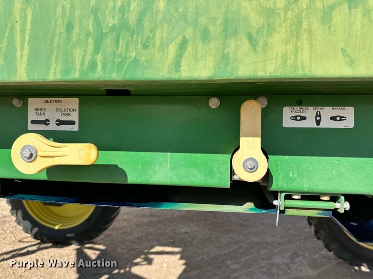 image for item EJ3450 2012 John Deere 4830 sprayer