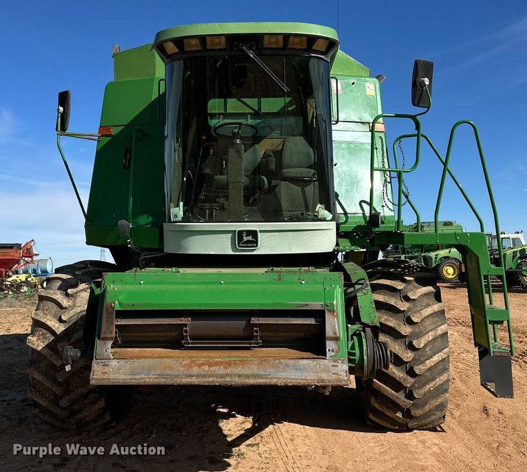 image for item EJ3451 1989 John Deere 9600 combine