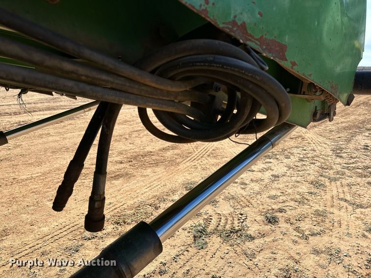 image for item EJ3451 1989 John Deere 9600 combine