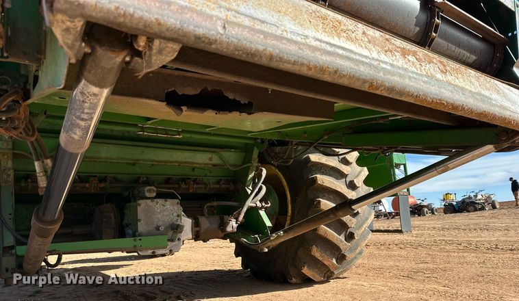 image for item EJ3451 1989 John Deere 9600 combine