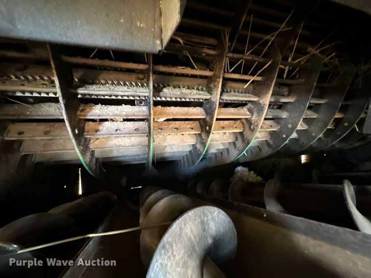 image for item EJ3451 1989 John Deere 9600 combine