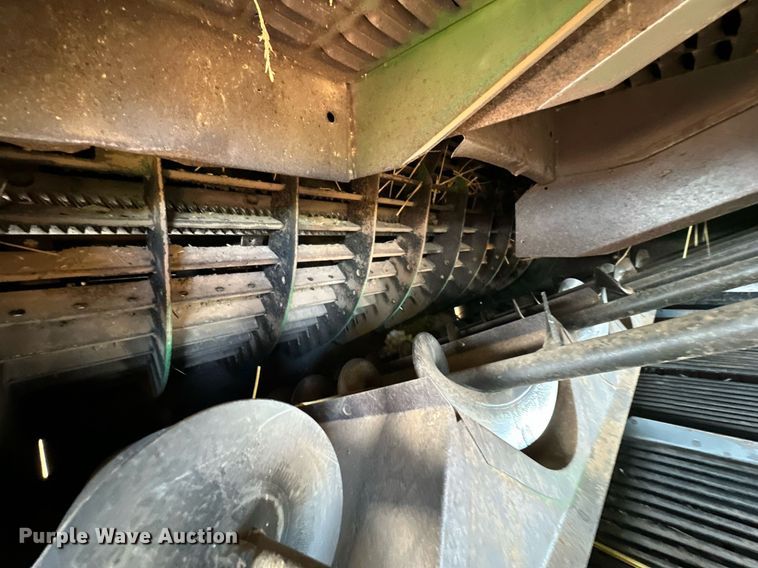 image for item EJ3451 1989 John Deere 9600 combine