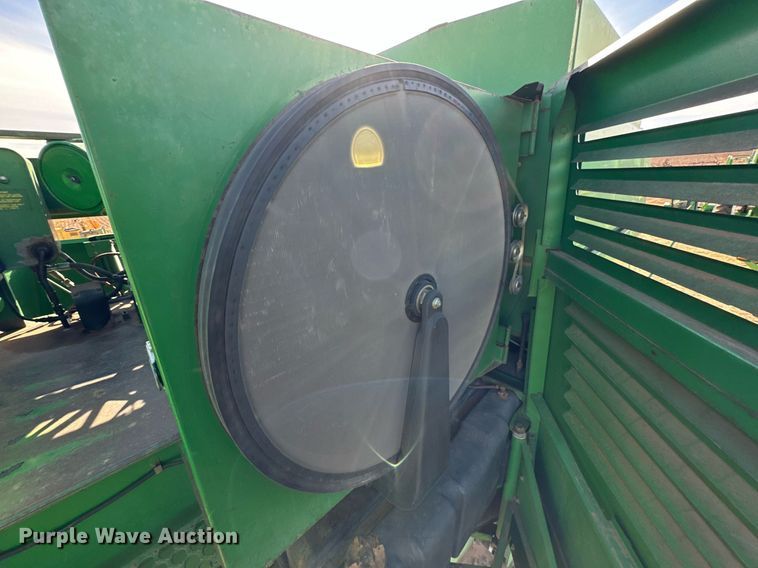 image for item EJ3451 1989 John Deere 9600 combine