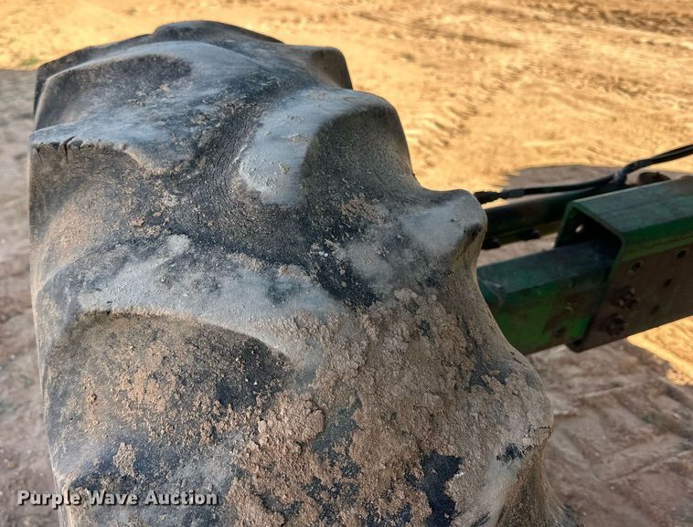 image for item EJ3451 1989 John Deere 9600 combine