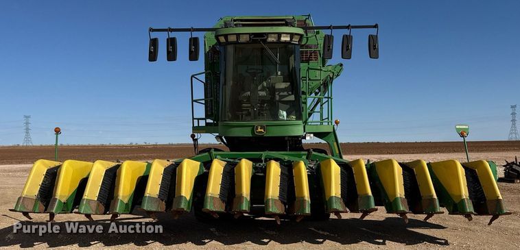 image for item EJ3452 2005 John Deere 7460 cotton stripper