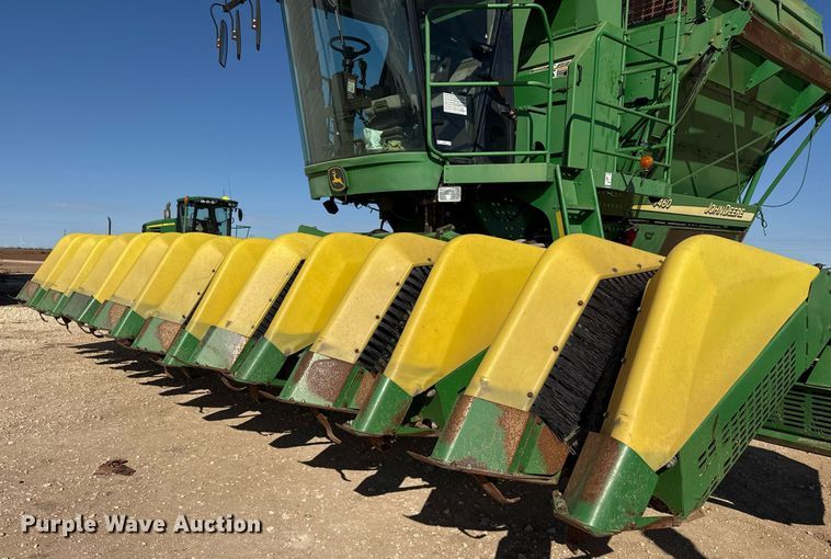 image for item EJ3452 2005 John Deere 7460 cotton stripper