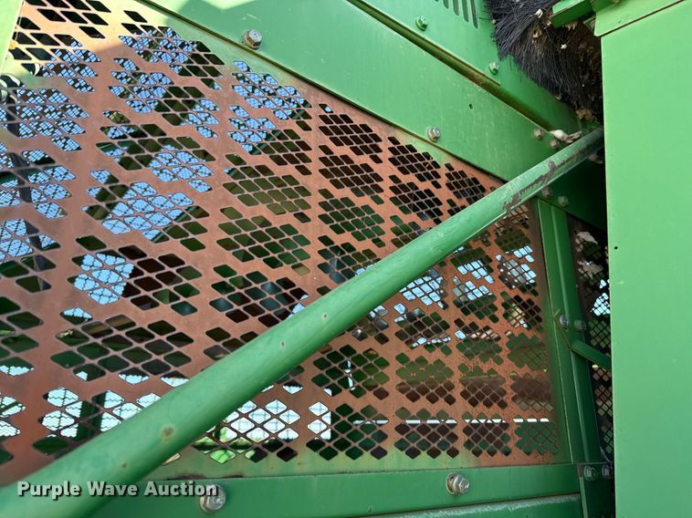 image for item EJ3452 2005 John Deere 7460 cotton stripper