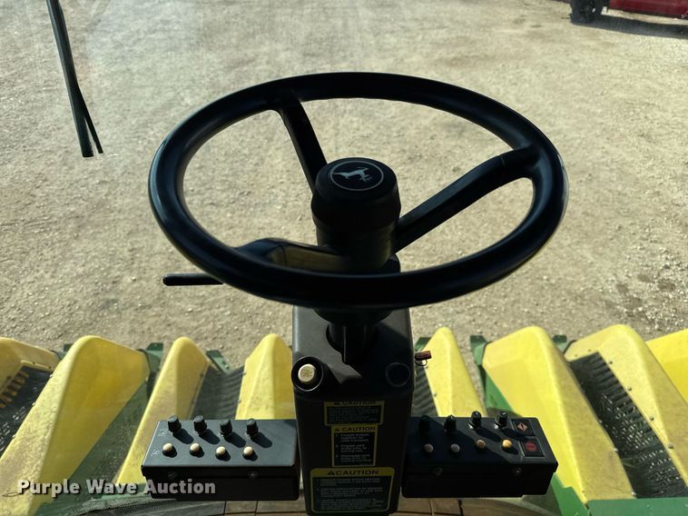 image for item EJ3452 2005 John Deere 7460 cotton stripper