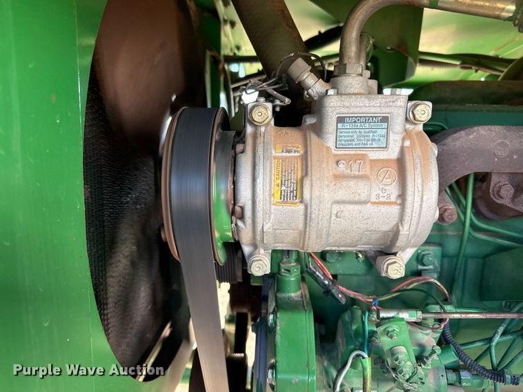 image for item EJ3452 2005 John Deere 7460 cotton stripper