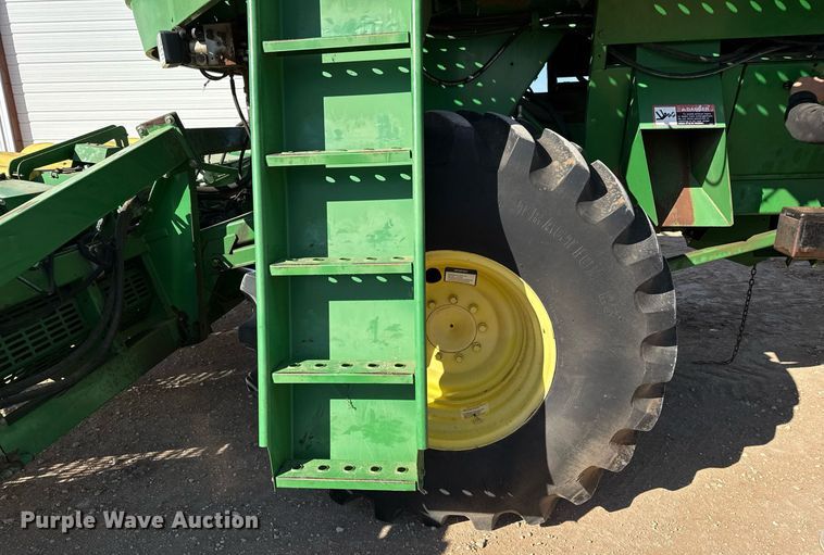 image for item EJ3452 2005 John Deere 7460 cotton stripper