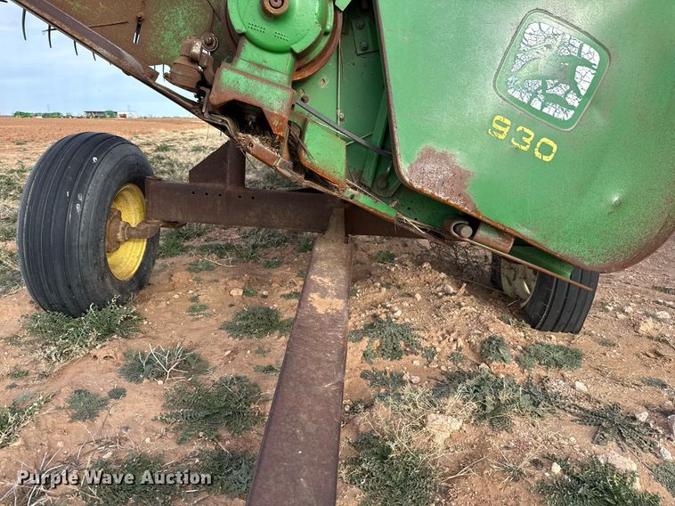 image for item EJ3455 1995 John Deere 930 rigid head