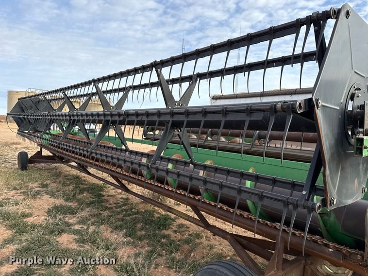 image for item EJ3455 1995 John Deere 930 rigid head