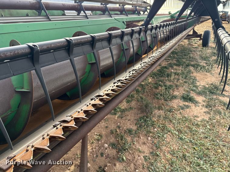 image for item EJ3455 1995 John Deere 930 rigid head