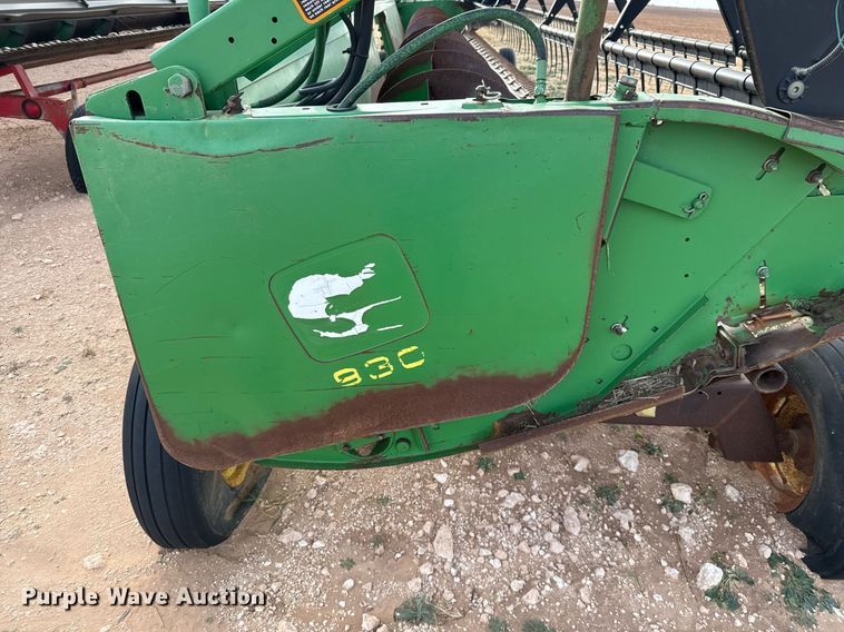 image for item EJ3455 1995 John Deere 930 rigid head