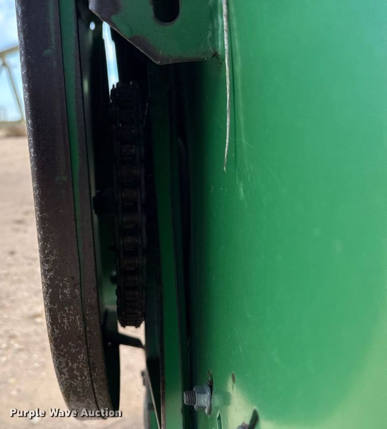 image for item EJ3455 1995 John Deere 930 rigid head