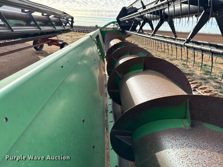 image for item EJ3455 1995 John Deere 930 rigid head