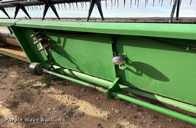 image for item EJ3455 1995 John Deere 930 rigid head