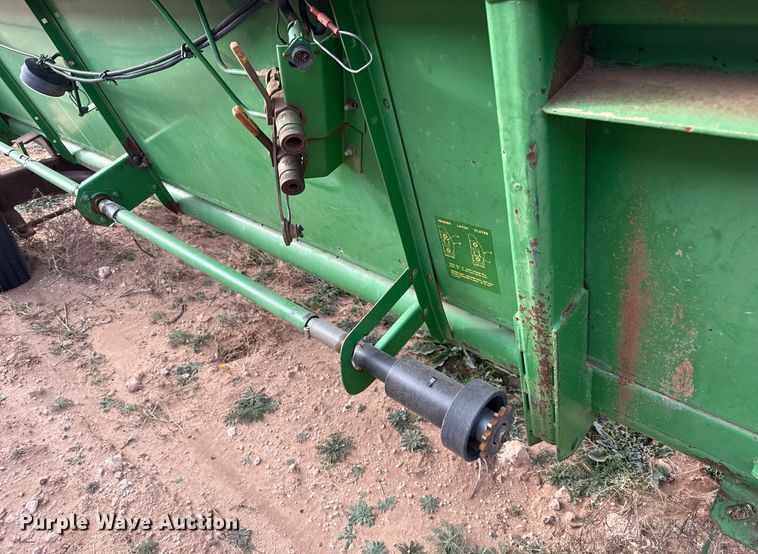 image for item EJ3455 1995 John Deere 930 rigid head