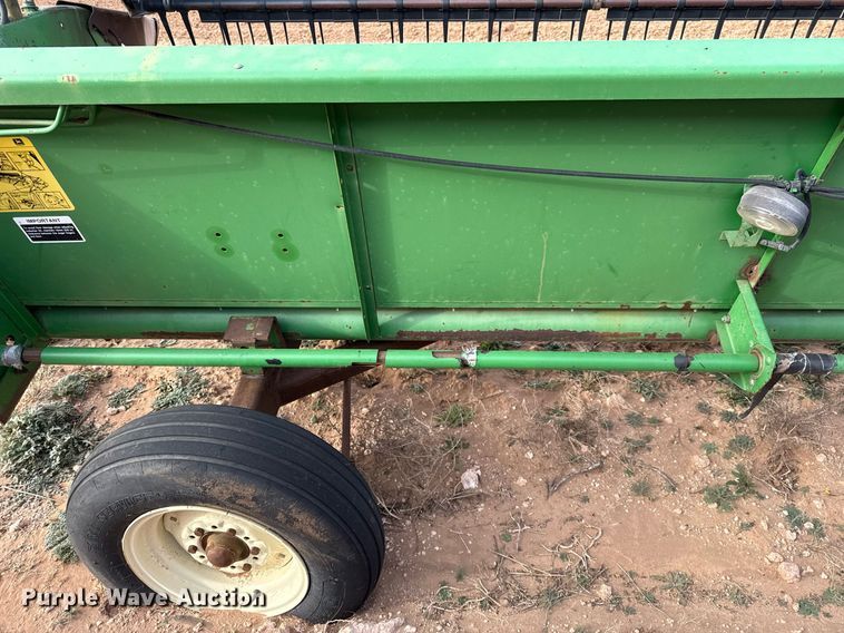 image for item EJ3455 1995 John Deere 930 rigid head