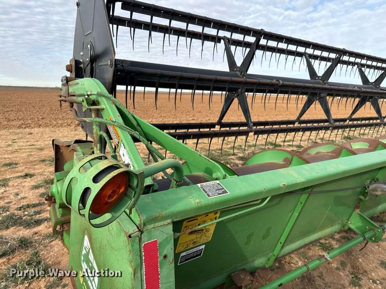 image for item EJ3455 1995 John Deere 930 rigid head