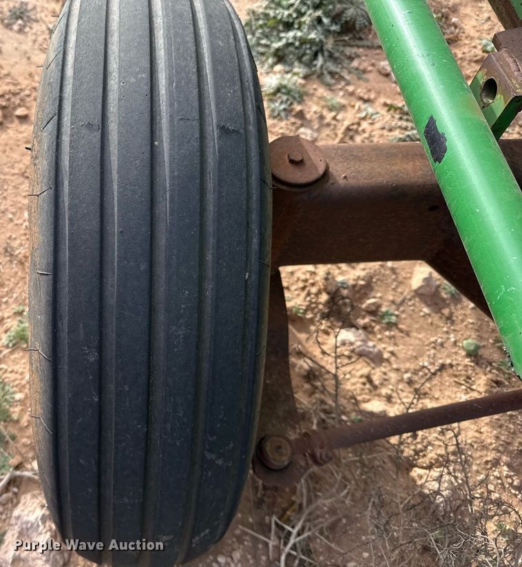 image for item EJ3455 1995 John Deere 930 rigid head