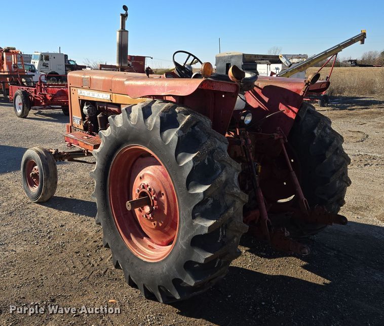 image for item EQ3912 1975 International Harvester Farmall 656 tractor