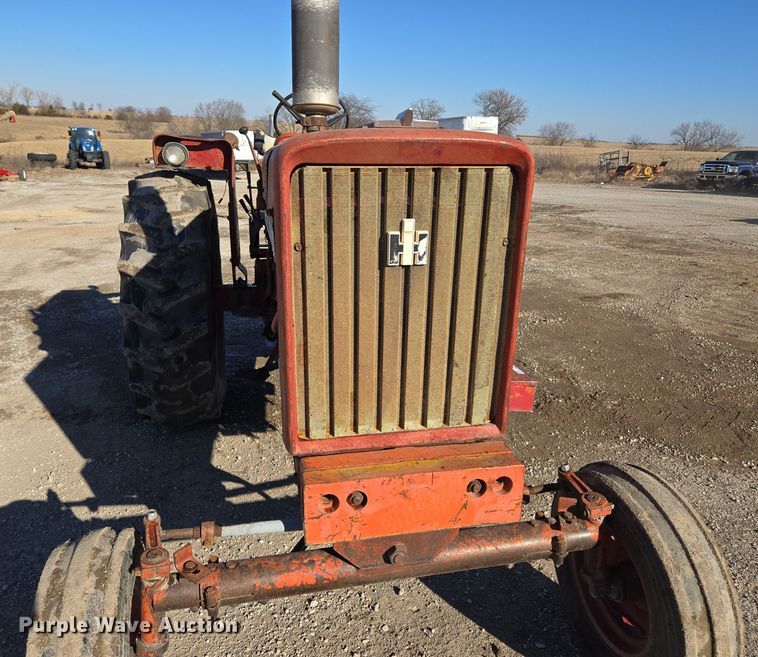 image for item EQ3912 1975 International Harvester Farmall 656 tractor