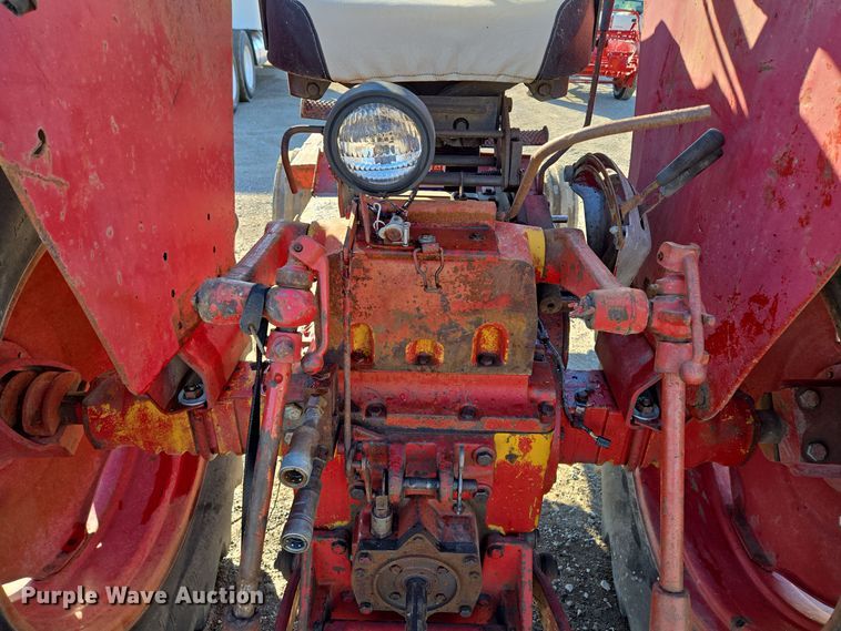image for item EQ3912 1975 International Harvester Farmall 656 tractor