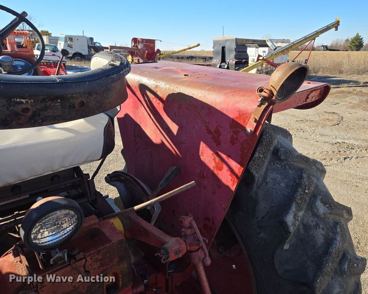 image for item EQ3912 1975 International Harvester Farmall 656 tractor