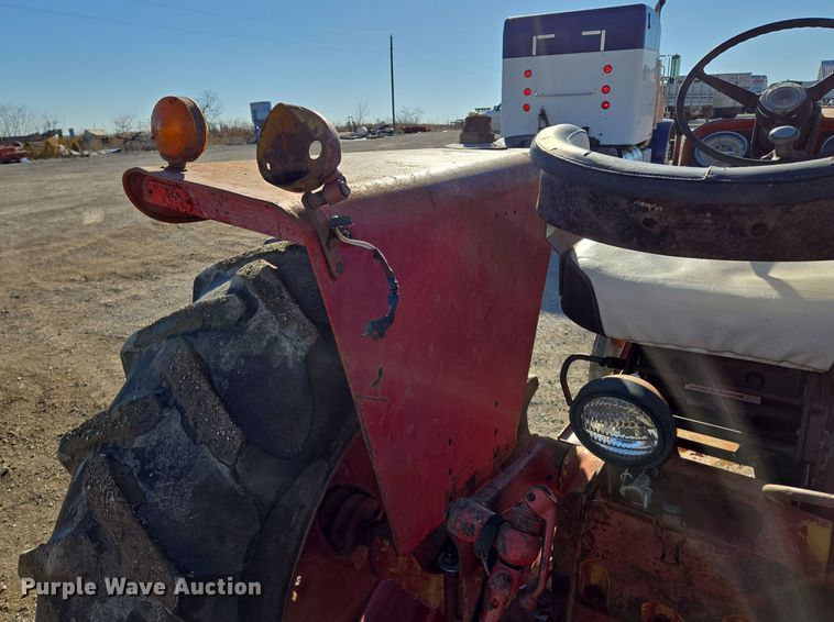 image for item EQ3912 1975 International Harvester Farmall 656 tractor