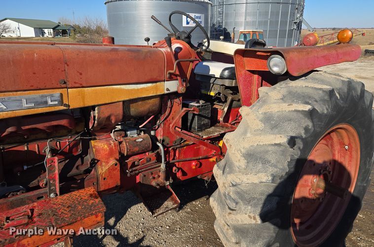 image for item EQ3912 1975 International Harvester Farmall 656 tractor