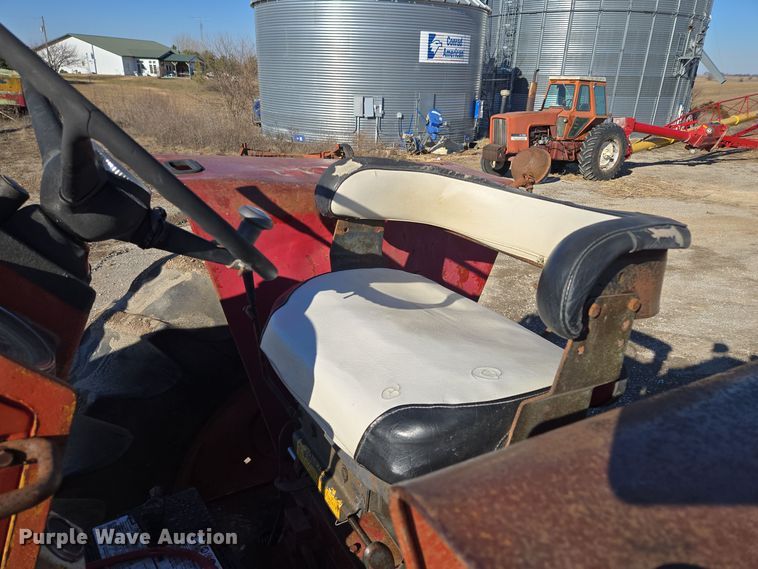 image for item EQ3912 1975 International Harvester Farmall 656 tractor