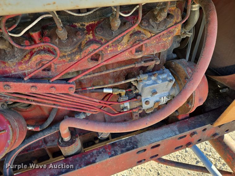 image for item EQ3912 1975 International Harvester Farmall 656 tractor