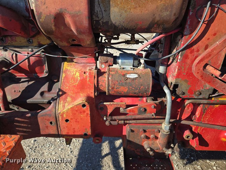 image for item EQ3912 1975 International Harvester Farmall 656 tractor