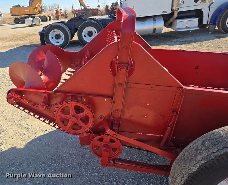 image for item EQ3913 International  manure spreader 
