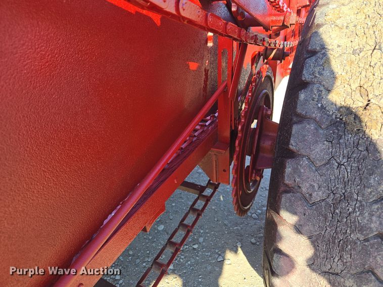 image for item EQ3913 International  manure spreader 