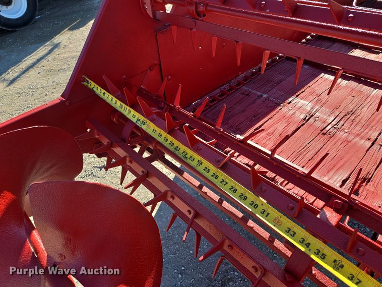 image for item EQ3913 International  manure spreader 
