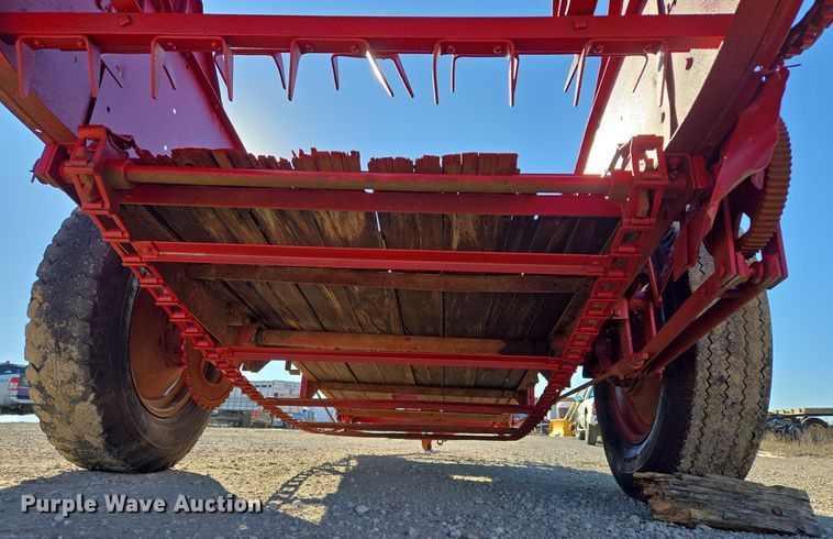image for item EQ3913 International  manure spreader 