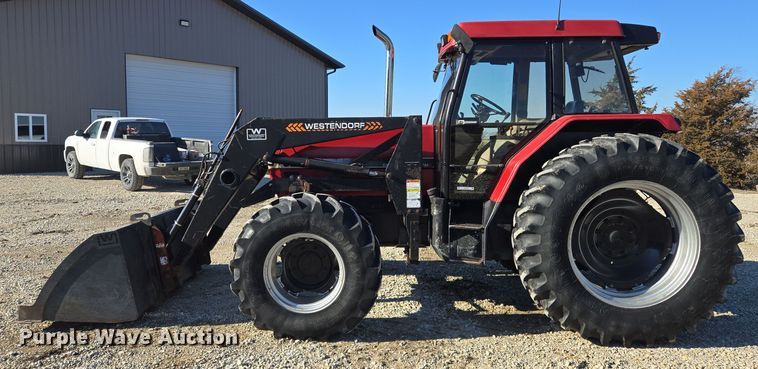 image for item EQ3921 1995 Case International  5240 MFWD tractor