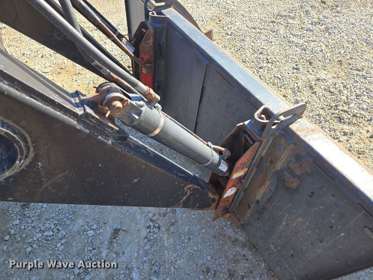 image for item EQ3921 1995 Case International  5240 MFWD tractor