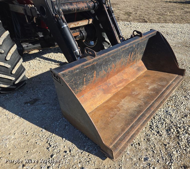 image for item EQ3921 1995 Case International  5240 MFWD tractor