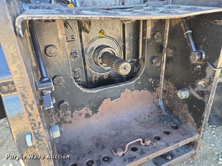 image for item EQ3921 1995 Case International  5240 MFWD tractor