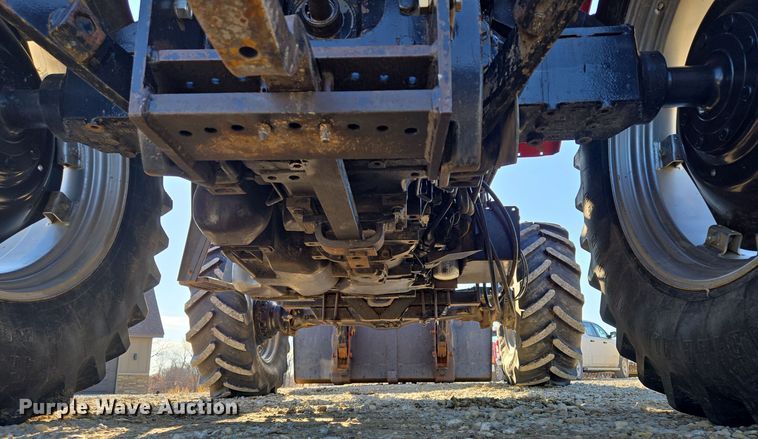 image for item EQ3921 1995 Case International  5240 MFWD tractor