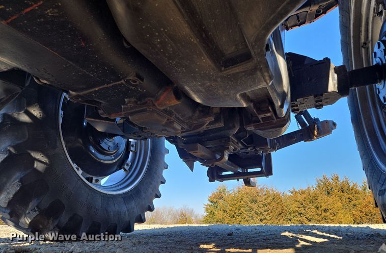 image for item EQ3921 1995 Case International  5240 MFWD tractor